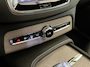 Volvo XC90 2.0 T8 Recharge 450PK Aut. AWD Ultimate Bright | Panodak | Luchtvering | B & W | Trekhaak | Full options | Incl. garantie.