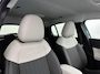 Fiat 600 1.2 Hybrid La Prima | Camera | Navigatie | Stoelverwarming | Lederenbekleding | Elektrische Stoelen & Massagefunctie | Sensoren V+A | Adaptive Cruise Control incl Highway Assist | LMV | 145PK | Climate Control | Elektrische Achterklep | Tot 8 jaar speciale garantie!