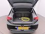 Volkswagen ID.3 Pro Business 58 kWh accu, 150 kW / 204 pk Hatchbac Navigatie - Stoel/stuur verwarming - Camera - 19 Inch