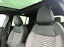 Jeep Avenger 1.2 e-Hybrid Summit | Camera 360 | Sensoren V+A | Naviagtie | Apple Carplay | LMV | Schuif/kanteldak | Elektrische Achterklep | Adaptieve Cruise Control met Highway Assist | Stoel Verwarming | 110PK | Draadloos Laden | JBL Speakers | Tot 8 jaar garantie!