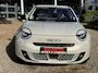 Fiat 600 600e Signature 54 kWh luxe uitvoering