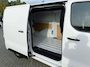 Opel Vivaro-e Electric EV 75 kWh 136pk L3 I SOH 98% | Airconditioning | Navigatie via app | Bijrijdersbank | Onboard lader 11Kw - 3 fase | Geïsoleerde comfort scheidingswand | Surround View pakket