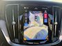 Volvo V60 2.0 T8 Plug-in hybrid AWD Plus Dark | Trekhaak | Panoramadak | Memory |
