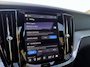 Volvo V60 2.0 T8 Plug-in hybrid AWD Plus Dark | Trekhaak | Panoramadak | Memory |