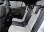 Peugeot e-2008 EV GT Pack 50 kWh SOH 90,06% GT | Panoramadak | Adaptive Cruise | Navigatie | Camera | Stoelverwarming | Keyless | Apple CarPlay YP