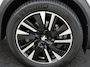 Peugeot e-2008 EV GT Pack 50 kWh SOH 90,06% GT | Panoramadak | Adaptive Cruise | Navigatie | Camera | Stoelverwarming | Keyless | Apple CarPlay YP