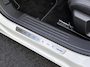 Peugeot e-2008 EV GT Pack 50 kWh SOH 90,06% GT | Panoramadak | Adaptive Cruise | Navigatie | Camera | Stoelverwarming | Keyless | Apple CarPlay YP