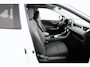 Toyota RAV4 2.5 Hybrid Business Intro | Navigatie | Trekhaak | Elektrisch bedienbare achterklep |