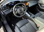 Peugeot 308 SW 1.2 Hybrid 136 e-DCS6 Allure Stoel/stuur verwarming | Carplay | 360° Camera |  | Achterbank in 3 delen neerklapbaar met skiluik | Achterbank in delen neerklapbaar | Achteruitrijcamera