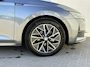 Skoda Octavia Combi 1.5 TSI MHEV Sportline / Fabrieksgarantie t/m 12-2026 / Adaptieve Cruise Control / Navigatie / Apple Carplay/Android Auto / Achteruitrijcamera / Stoelverwarming / Sportstoelen / Elektrische achterklep /