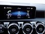 Mercedes-Benz A-klasse 180 Business Solution AMG | Panoramadak | Navigatie | Camera | PDC V+A | Stoelverwarming | Live Traffic Camera, Privacy Glas, Apple Carplay/ Android Auito