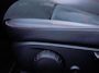 Mercedes-Benz A-klasse 180 Business Solution AMG | Panoramadak | Navigatie | Camera | PDC V+A | Stoelverwarming | Live Traffic Camera, Privacy Glas, Apple Carplay/ Android Auito
