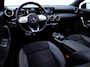 Mercedes-Benz A-klasse 180 Business Solution AMG | Panoramadak | Navigatie | Camera | PDC V+A | Stoelverwarming | Live Traffic Camera, Privacy Glas, Apple Carplay/ Android Auito