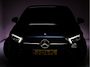 Mercedes-Benz A-klasse 180 Business Solution AMG | Panoramadak | Navigatie | Camera | PDC V+A | Stoelverwarming | Live Traffic Camera, Privacy Glas, Apple Carplay/ Android Auito