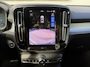 Volvo XC40 B4 Plus Dark | Harman & Kardon Audio | Elektrisch bedienbare trekhaak | Schuif-\kanteldak