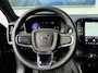Volvo XC40 B4 Plus Dark | Harman & Kardon Audio | Elektrisch bedienbare trekhaak | Schuif-\kanteldak