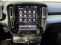 Volvo XC40 B4 Plus Dark | Harman & Kardon Audio | Elektrisch bedienbare trekhaak | Schuif-\kanteldak