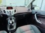Ford Fiesta 1.25i Titanium 5-Deurs 82 PK. Distributieriem en waterpomp vervangen bij 93.000 KM !!! Prachtige kleurcombinatie !! Alle keuringen toegestaan !