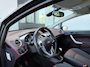 Ford Fiesta 1.25i Titanium 5-Deurs 82 PK. Distributieriem en waterpomp vervangen bij 93.000 KM !!! Prachtige kleurcombinatie !! Alle keuringen toegestaan !
