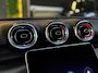 Mercedes-Benz C-klasse 300 AMG Line |PANO|BURMESTER|360 CAMERA|SFEERVERLICHTING|DODEHOEK|CARPLAY|DEALER ONDERHOUDEN|259PK|VOL!