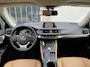 Lexus CT 200h Luxury Line Hybrid Dealer onderhouden.