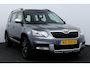 Skoda Yeti 1.2 TSI Greentech JOY/ Automaat!/ Trekhaak/ Xenon/ 17''LMV/ Stoelverw./ Camera/ Clima/ Navi/ Cruise/ Bluetooth/ Multi.LEDER.Stuur/ Elek.Pakket/ Isofix/ PDC V+A.
