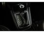 Skoda Yeti 1.2 TSI Greentech JOY/ Automaat!/ Trekhaak/ Xenon/ 17''LMV/ Stoelverw./ Camera/ Clima/ Navi/ Cruise/ Bluetooth/ Multi.LEDER.Stuur/ Elek.Pakket/ Isofix/ PDC V+A.