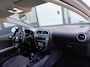 SEAT Leon 1.4 TSI Businessline High 6-Bak 150 PK. Zeer goed onderhouden auto van een echte liefhebber !!! Rijdt ook helemaal nieuw !! Alle keuringen toegestaan !