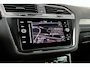 Volkswagen Tiguan 1.4 TSI eHybrid R-Line Business+ | Org. NL | Trekhaak wegklapbaar | Camera