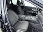 Hyundai Kona Electric EV FASHION 64 kWh | SoH 98%! | 3 FASE | WARMTEPOMP | CAMERA | CLIMA | CRUISE ADAPT. | NAVI | PRIVACY GLASS | DAKRAILING | APPLE CAR PLAY & ANDROID AUTO | DODEHOEK DETECTIE | PDC | 17'' LM VELGEN | ALL SEASONS | FABRIEKSGARANTIE GELDIG T/M 7-2028! |