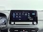 Hyundai Kona Electric EV FASHION 64 kWh | SoH 98%! | 3 FASE | WARMTEPOMP | CAMERA | CLIMA | CRUISE ADAPT. | NAVI | PRIVACY GLASS | DAKRAILING | APPLE CAR PLAY & ANDROID AUTO | DODEHOEK DETECTIE | PDC | 17'' LM VELGEN | ALL SEASONS | FABRIEKSGARANTIE GELDIG T/M 7-2028! |