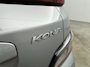 Hyundai Kona Electric EV COMFORT 64 kWh | 3 FASE | WARMTEPOMP | CAMERA | CLIMA | CRUISE ADAPT. | NAVI | PRIVACY GLASS | DAKRAILING | APPLE CAR PLAY & ADROID AUTO | PDC | 17'' LM VELGEN | ALL SEASONS |