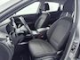 Hyundai Kona Electric EV COMFORT 64 kWh | 3 FASE | WARMTEPOMP | CAMERA | CLIMA | CRUISE ADAPT. | NAVI | PRIVACY GLASS | DAKRAILING | APPLE CAR PLAY & ADROID AUTO | PDC | 17'' LM VELGEN | ALL SEASONS |