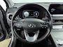 Hyundai Kona Electric EV COMFORT 64 kWh | 3 FASE | WARMTEPOMP | CAMERA | CLIMA | CRUISE ADAPT. | NAVI | PRIVACY GLASS | DAKRAILING | APPLE CAR PLAY & ADROID AUTO | PDC | 17'' LM VELGEN | ALL SEASONS |