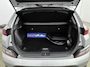 Hyundai Kona Electric EV COMFORT 64 kWh | 3 FASE | WARMTEPOMP | CAMERA | CLIMA | CRUISE ADAPT. | NAVI | PRIVACY GLASS | DAKRAILING | APPLE CAR PLAY & ADROID AUTO | PDC | 17'' LM VELGEN | ALL SEASONS |
