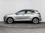 Hyundai Kona Electric EV COMFORT 64 kWh | 3 FASE | WARMTEPOMP | CAMERA | CLIMA | CRUISE ADAPT. | NAVI | PRIVACY GLASS | DAKRAILING | APPLE CAR PLAY & ADROID AUTO | PDC | 17'' LM VELGEN | ALL SEASONS |