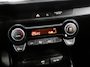 Kia Stonic 1.0 T-GDi MHEV DynamicPlusLine 100PK | AppleCarplay/AndroidAuto | Navigatie | Climate Control | Cruise Control | Trekhaak | Achteruitrijcamera | Parkeersensoren Achter | LED | 16" Lichtmetalen Velgen | DAB Ontvanger |