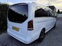 Mercedes-Benz V-klasse 300d Lang DC Avantgarde Edition | AMG | Night Pakket | Burmester | LED | Leer | Navi | Adapt. Cruise Control | Apple Carplay | PDC | Afn. Trekhaak | Privacy Glass | 1e eigenaar | Dealer onderhouden | Nieuwe APK!