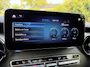 Mercedes-Benz V-klasse 300d Lang DC Avantgarde Edition | AMG | Night Pakket | Burmester | LED | Leer | Navi | Adapt. Cruise Control | Apple Carplay | PDC | Afn. Trekhaak | Privacy Glass | 1e eigenaar | Dealer onderhouden | Nieuwe APK!