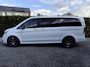 Mercedes-Benz V-klasse 300d Lang DC Avantgarde Edition | AMG | Night Pakket | Burmester | LED | Leer | Navi | Adapt. Cruise Control | Apple Carplay | PDC | Afn. Trekhaak | Privacy Glass | 1e eigenaar | Dealer onderhouden | Nieuwe APK!