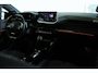 Peugeot 208 1.2 Hybrid 110 e-DCS6 GT | Cruise Control | 360 Camera | Keyless | LED | Navi | Carplay | Climate | 17 Inch | Dodehoekdetectie |