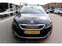 Peugeot 308 1.2 PureTech Allure. Eerste eigenaar, dealeronderhouden, panoramadak.