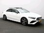 Mercedes-Benz A-klasse 250 e Business Solution AMG | Panoramadak | Trekhaak | Alarm | Sfeerverlichting | Distronic | Keyless Go | Stuur en Stoelverwarming | CarPlay | Inclusief 24 maanden Mercedes-Benz Certified garantie voor Europa.