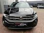 Volkswagen T-Roc 1.5 TSI R-Line Edition Edition | IQ Light | Trekhaak | Camera | ACC | Ergo-active 2025 km 17.000 Nap