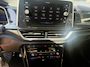 Volkswagen T-Roc 1.5 TSI R-Line Edition Edition | IQ Light | Trekhaak | Camera | ACC | Ergo-active 2025 km 17.000 Nap