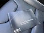 Kia Niro EV e-Niro ExecutiveLine 64 kWh | Climate control | Leder | Stoel + stuurverwarming en ventilatie | Schuif/kanteldak | Navigatie | 17 inch LM-velgen | Keyless | SOH 97% |