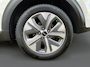 Kia Niro EV e-Niro DynamicLine 64 kWh | Climate control | Navigatie | 17 inch LM-velgen | Keyless | AppleCarPlay-Android Auto | Parkeercamera | SOH 99.3% |