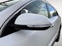Kia Niro EV e-Niro DynamicLine 64 kWh | Climate control | Navigatie | 17 inch LM-velgen | Keyless | AppleCarPlay-Android Auto | Parkeercamera | SOH 99.3% |