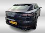 Porsche Cayenne Coupé 3.0 E-Hybrid / Trekhaak / Panoramadak / 360Camera / Head-up / Softclose / 21'' / Achterasbesturing / Sportuitlaat / Keyless / Bose / Luchtvering / Matrix LED / Sportdesign+Chrono / Stoel+Stuurverwarming /