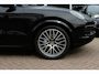 Porsche Cayenne Coupé 3.0 E-Hybrid Platinum Edition / SoH 90,9% / Panoramadak / 360Camera / Luchtvering / 21'' / Sfeerverlichting / Sportchrono / Bose / Keyless / Sportuitlaat / Dodehoek / DAB / Stoelverwarming / ACC